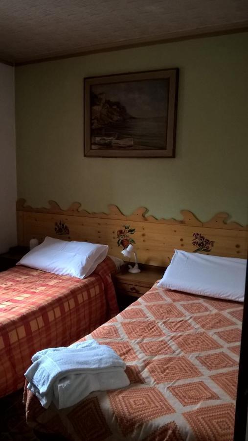 Hotel Torena アプリーカ エクステリア 写真