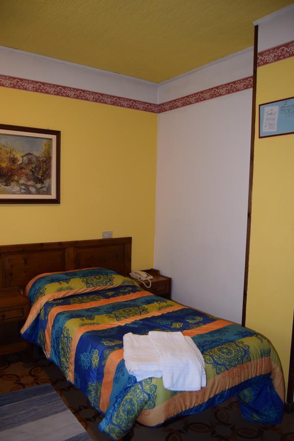 Hotel Torena アプリーカ エクステリア 写真